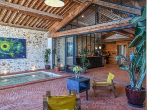 Exclusive Penthouse in Le Somail with Pool